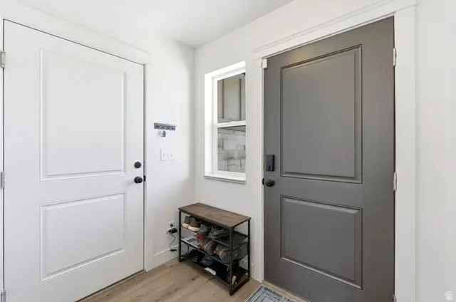 1664 W 2975 S #B, Syracuse, UT 84075 - #3