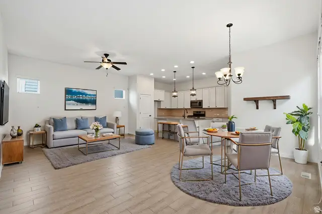 11383 S New Bern Way, South Jordan, UT 84009 - #2