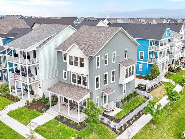 10777 S Lamond Dr W, South Jordan, UT 84009