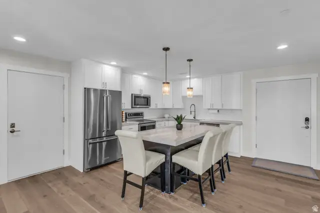 560 E South Temple St S #302, Salt Lake City, UT 84102 - #2