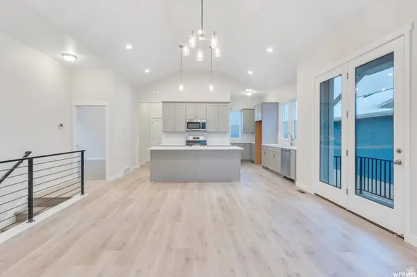 7628 S Clipper Hill Rd W #303, West Jordan, UT 84081