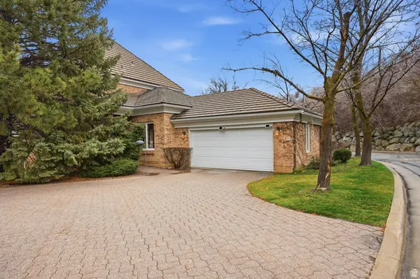 10 La Montagne Ln, Sandy, UT 84092