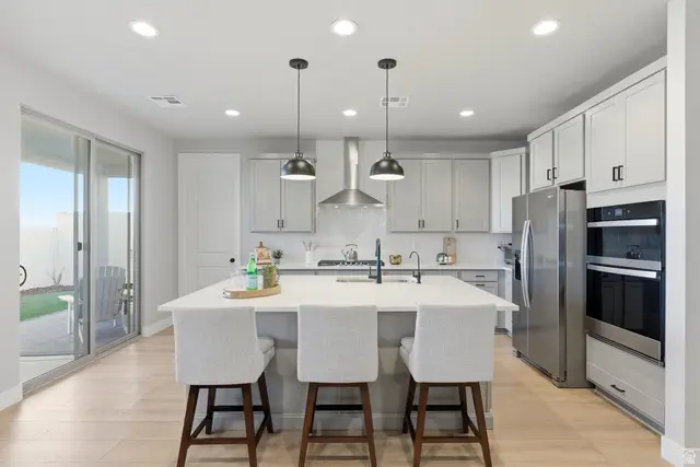 649 S Molveno Trl, Saint George, UT 84770 - #2