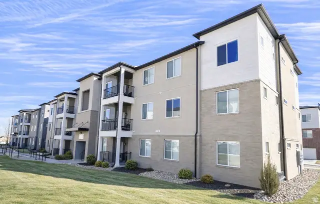 13536 S Poole Dr W #E302, Riverton, UT 84096 - #1