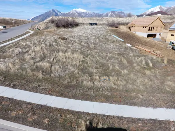 53 E Twin Hollow Dr #10, Mapleton, UT 84664