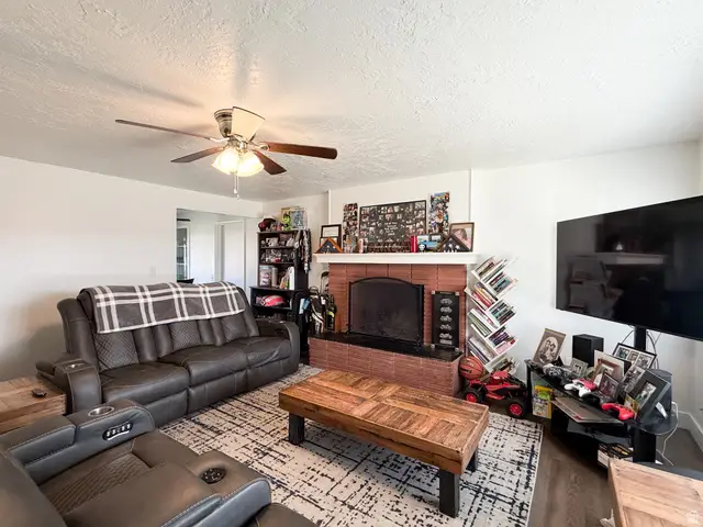 5774 S 2200 W, Roy, UT 84067 - #2