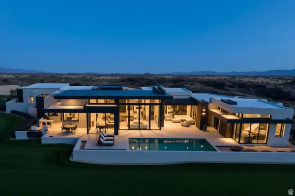 2415 South Village Dr #3, Santa Clara, UT 84765