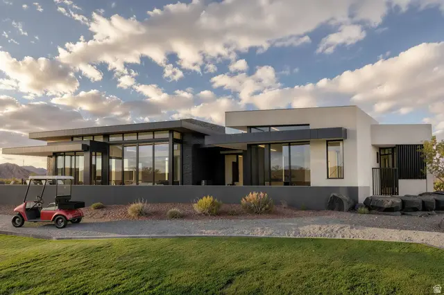 2415 South Village Dr #3, Santa Clara, UT 84765 - #3