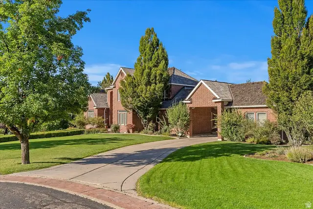 473 Hampton Ct, Fruit Heights, UT 84037 - #3