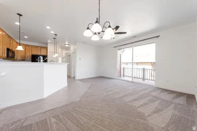 10692 S Topview Rd, South Jordan, UT 84009 - #3