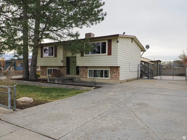 3673 W Decatur Cir S, West Jordan, UT 84084 - #3