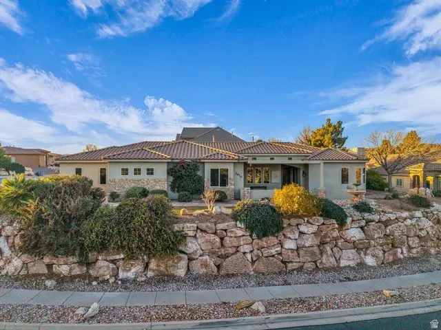 2970 S Mountain Ledge Dr, Saint George, UT 84790 - #1
