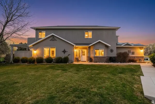 113 N Hillsborough Dr, Pleasant View, UT 84414 - #2