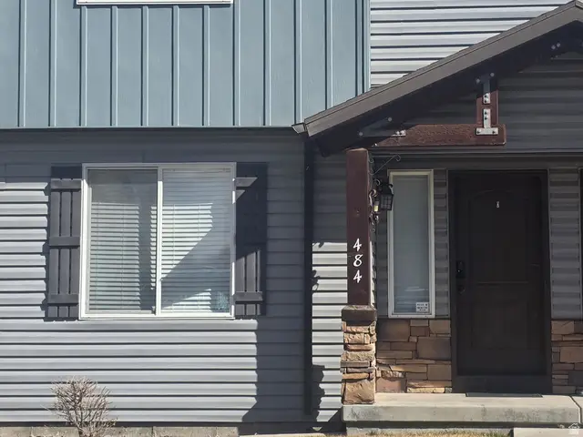 484 N Cottonwood Cir E, Roosevelt, UT 84066 - #1