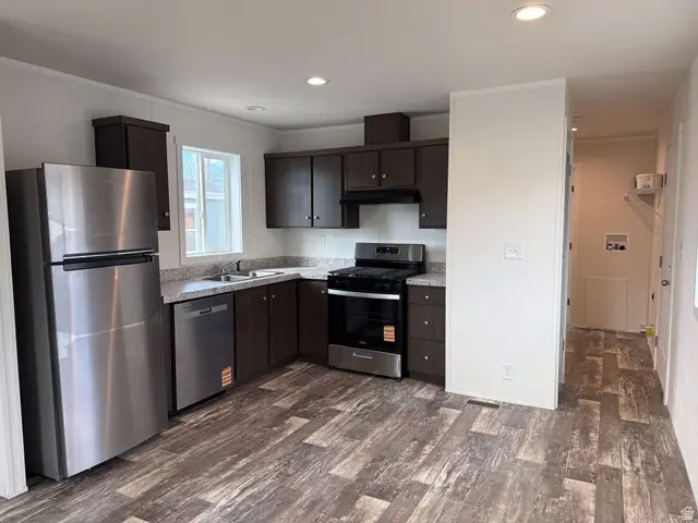 75 W 250 N #13, Clearfield, UT 84015 - #3