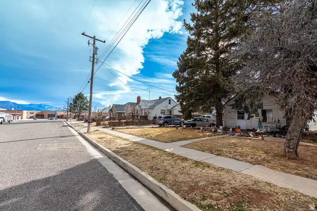 159 N 500 W, Richfield, UT 84701 - #2