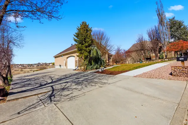 722 W Webb Rd, Draper, UT 84020 - #3