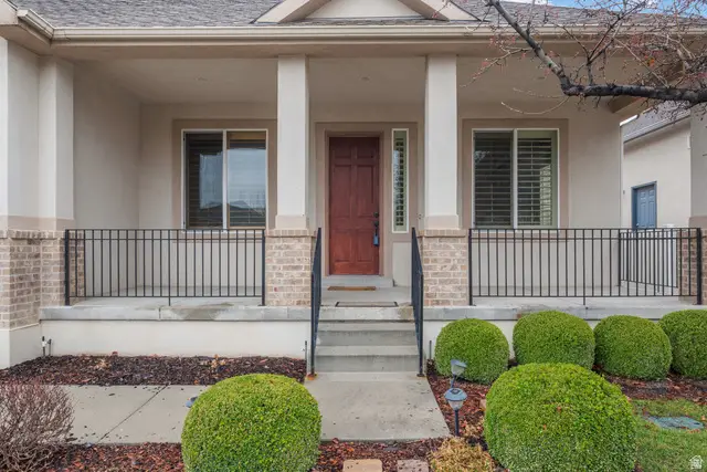 10596 S Pinyon Pines Ct W, South Jordan, UT 84095 - #3