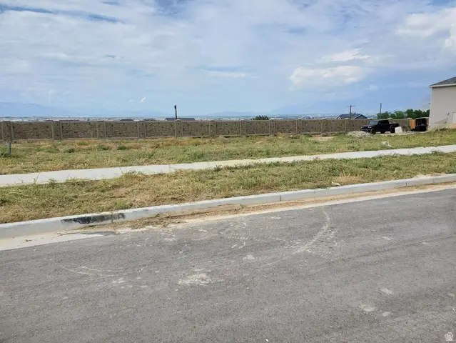 853 N Haywain Dr, Spanish Fork, UT 84660 - #1