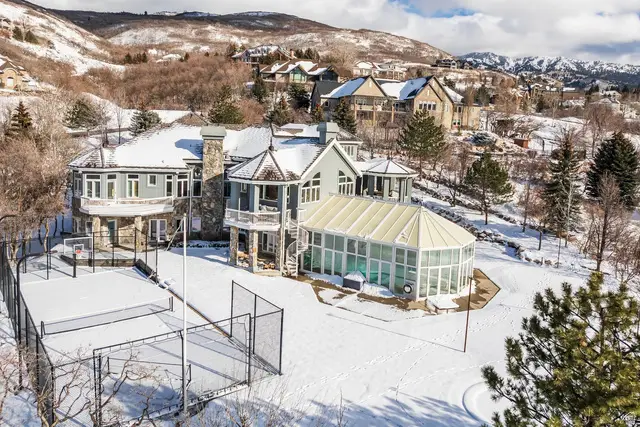 1742 E Ridge Point Dr S, Bountiful, UT 84010 - #3