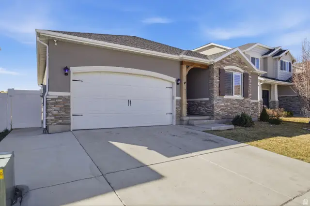 5377 W Iron King Dr, Herriman, UT 84096 - #2