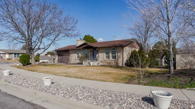5867 S Jonquil Dr W, Taylorsville, UT 84129 - #2
