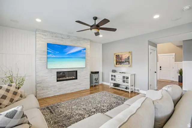 304 W Stillwater Dr S, Saratoga Springs, UT 84045 - #3