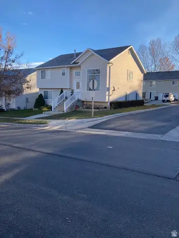 7644 N Red Kite Way N, Eagle Mountain, UT 84005