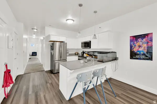 101 W Terra Vista Dr, Saratoga Springs, UT 84045