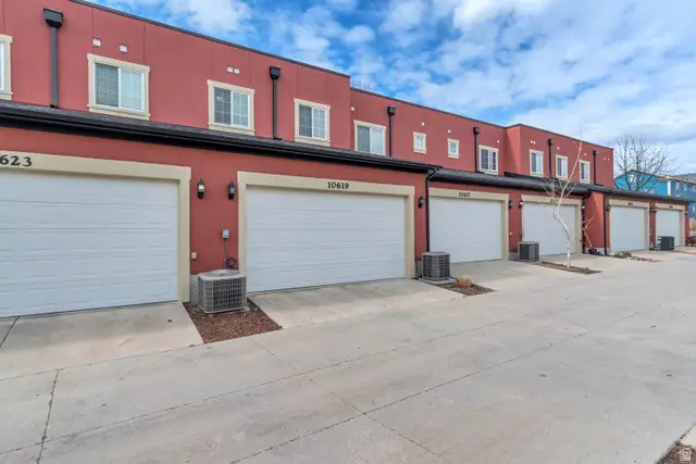 10619 S Oquirrh Lake Rd W, South Jordan, UT 84009 - #2