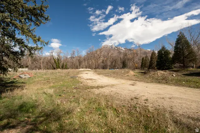 2323 E Walker Ln, Holladay, UT 84117 - #3