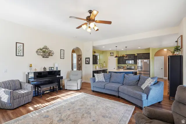 8494 N Turnberry Rd E, Eagle Mountain, UT 84005 - #2