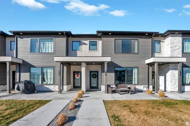 923 S 950 W, American Fork, UT 84003 - #1