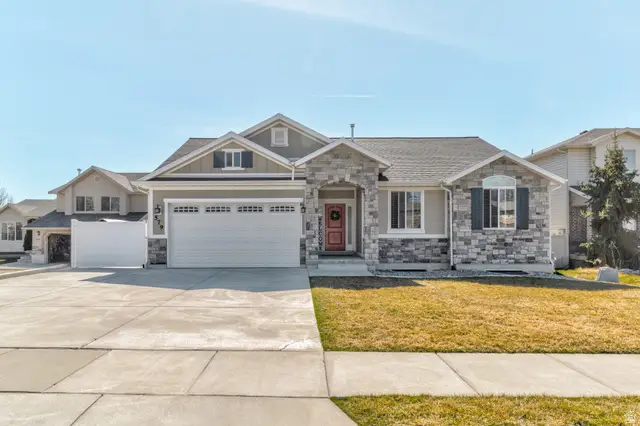 579 W 2350 N, Layton, UT 84041 - #1
