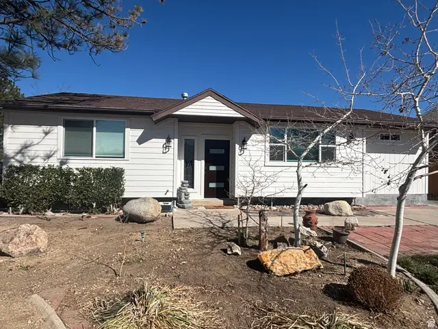 837 E Daisy St S, Sandy, UT 84094 - #2