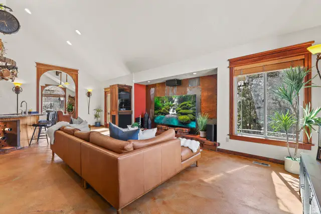 1532 E Saint Marks Ct, Millcreek, UT 84124 - #3