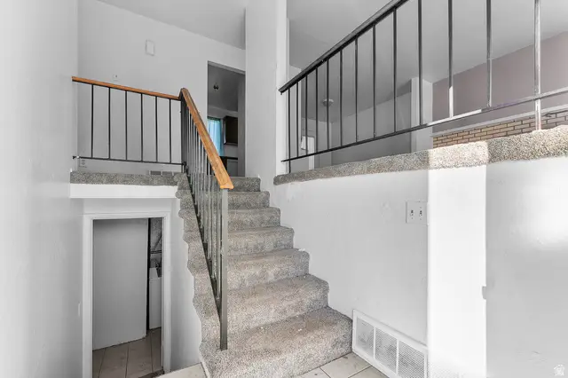 489 N Owens St W, Layton, UT 84041 - #2