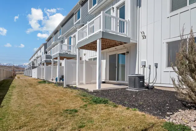 1001 W Coral Charm Way, Saratoga Springs, UT 84045 - #2