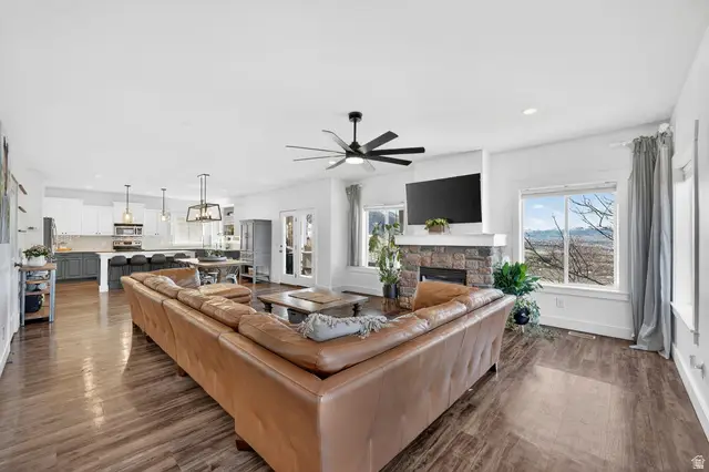 660 E 1250 S, Providence, UT 84332 - #3