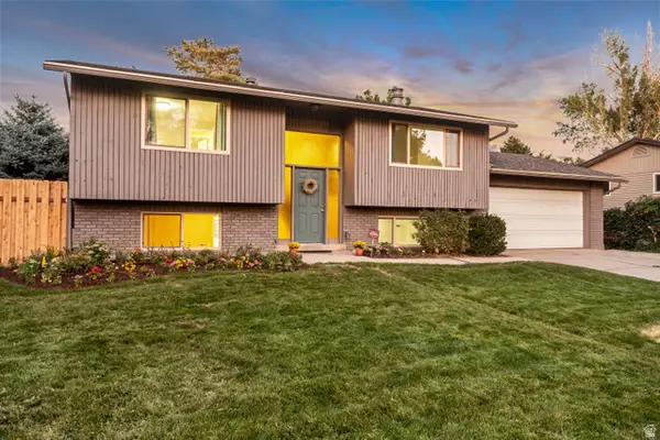 10889 S Granite Dr E, Sandy, UT 84094