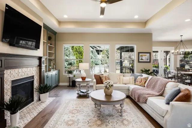 10847 S Hiddenwood Dr, Sandy, UT 84092 - #3