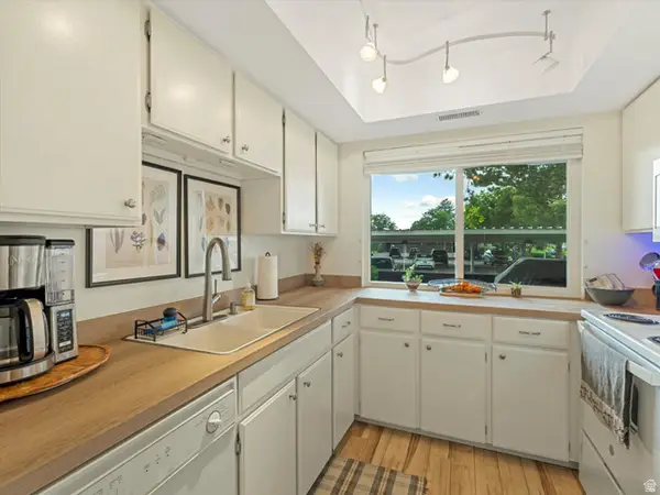 4949 S Eastridge Ln #137, Murray, UT 84117