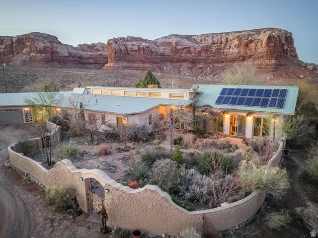 111 W Abby Rd, Bluff, UT 84512 - #2