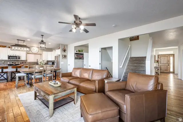 1907 E Aspen Leaf Pl S, Draper, UT 84020 - #3