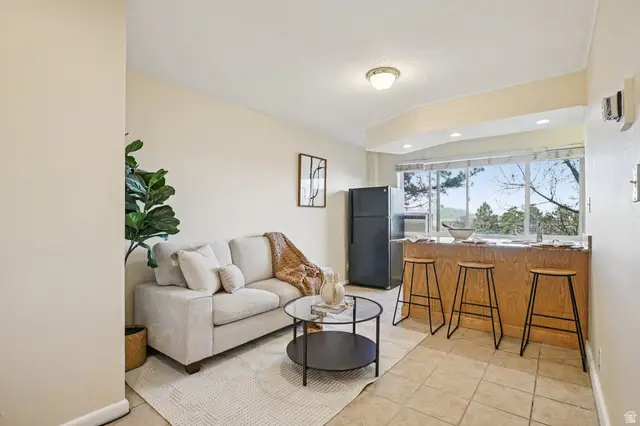 130 S 1300 E #302, Salt Lake City, UT 84102 - #1