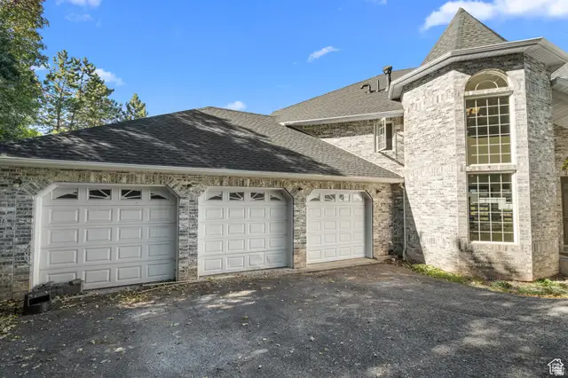 6124 Osmond Dr, South Ogden, UT 84403 - #3