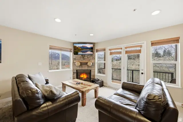 3555 N Fox Run Dr #303, Eden, UT 84310 - #2