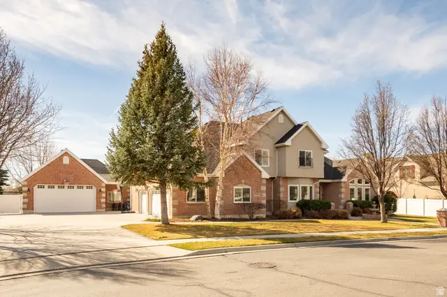 5843 W Avonmore Cir, Highland, UT 84003 - #2