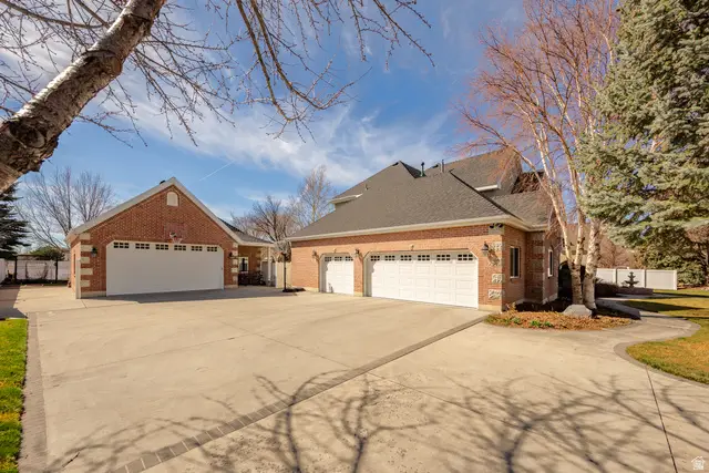 5843 W Avonmore Cir, Highland, UT 84003 - #3