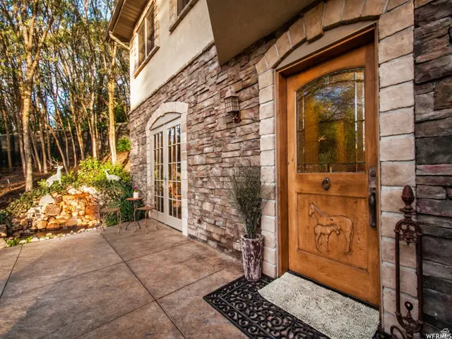 2015 E Dimple Dell Rd, Sandy, UT 84092 - #2